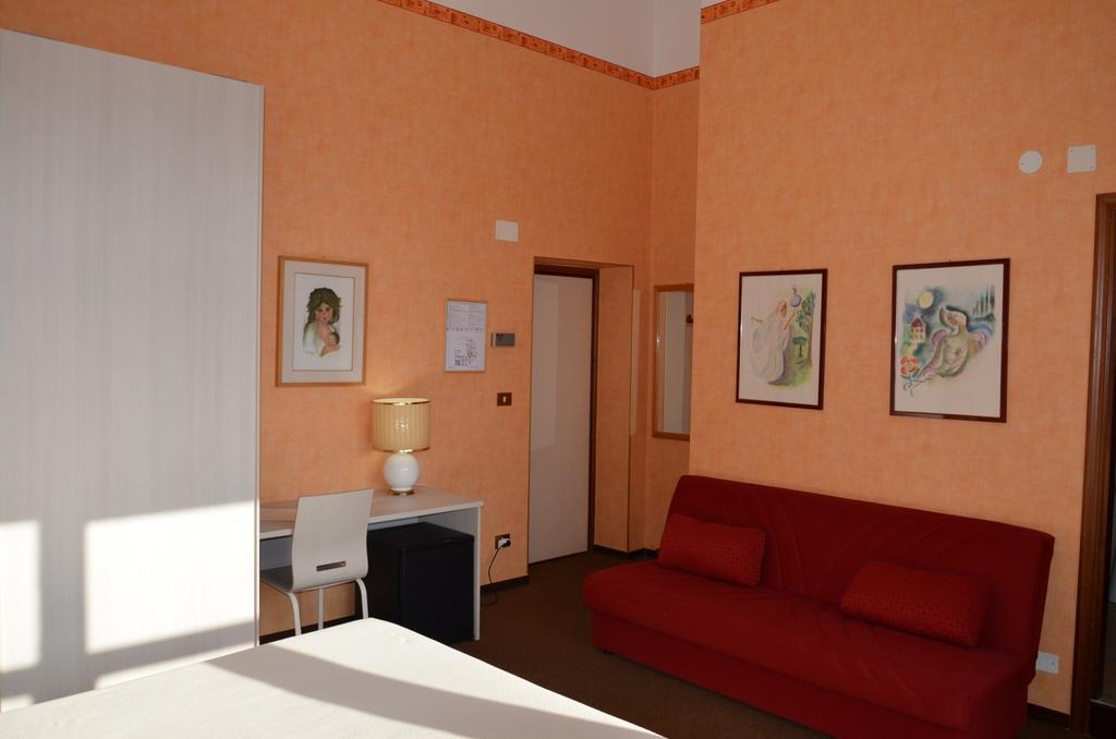 Hotel Corona Termoli Kültér fotó