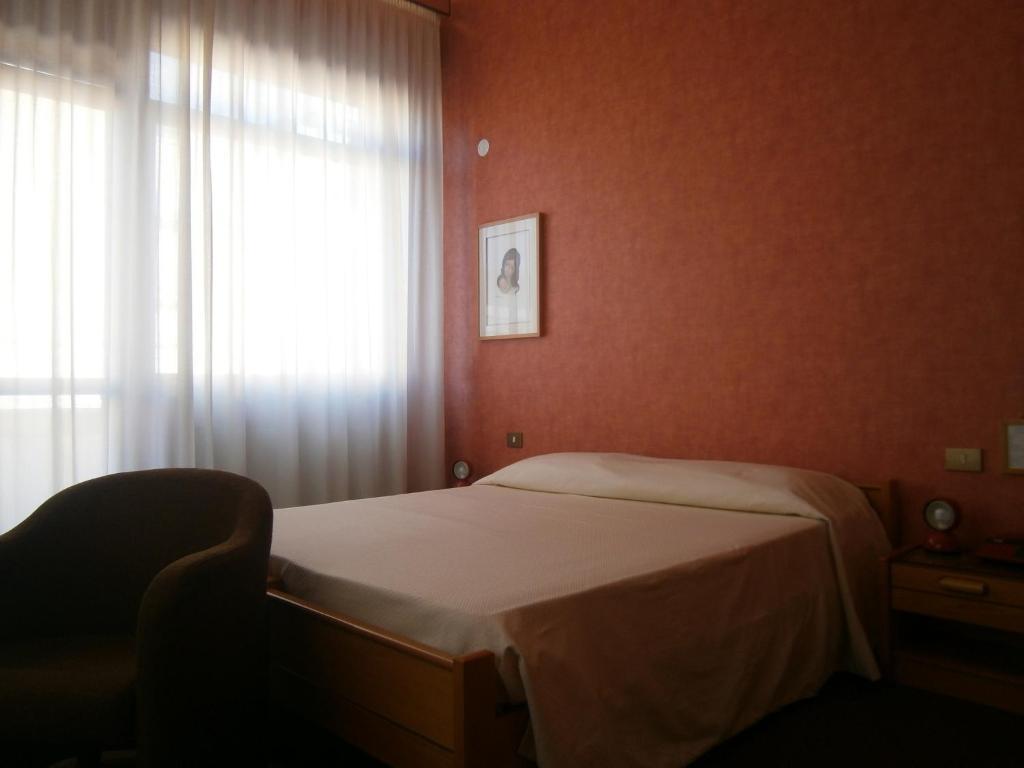 Hotel Corona Termoli Szoba fotó