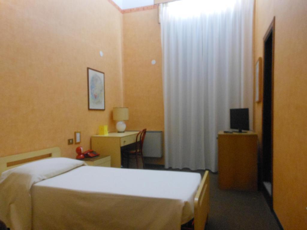 Hotel Corona Termoli Szoba fotó
